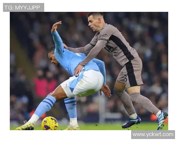 欧联杯曼城大胜波尔图乌龙球引发争议判罚全场沸腾