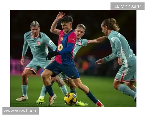 英超激战巴萨逆袭拜仁点球大战引发全场争议热潮