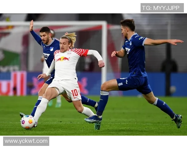 德甲焦点战里昂与莱比锡握手言和红牌事件引发全场热议