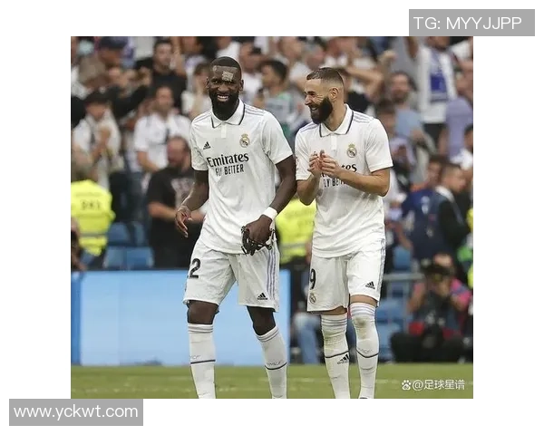 足总杯惊现冷门拜仁与皇马战成平局引发全场热议