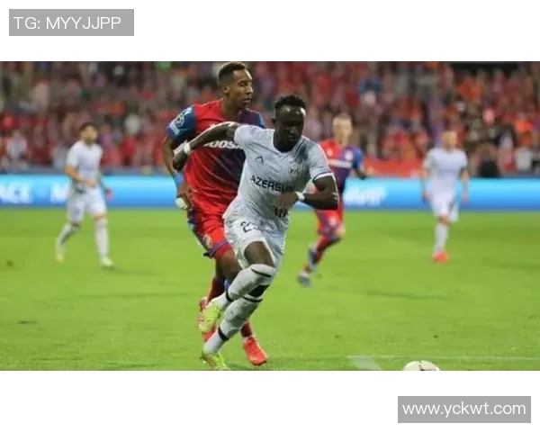 足总杯激战那不勒斯与本菲卡鏖战成平局乌龙球瞬间引发全场热烈反响